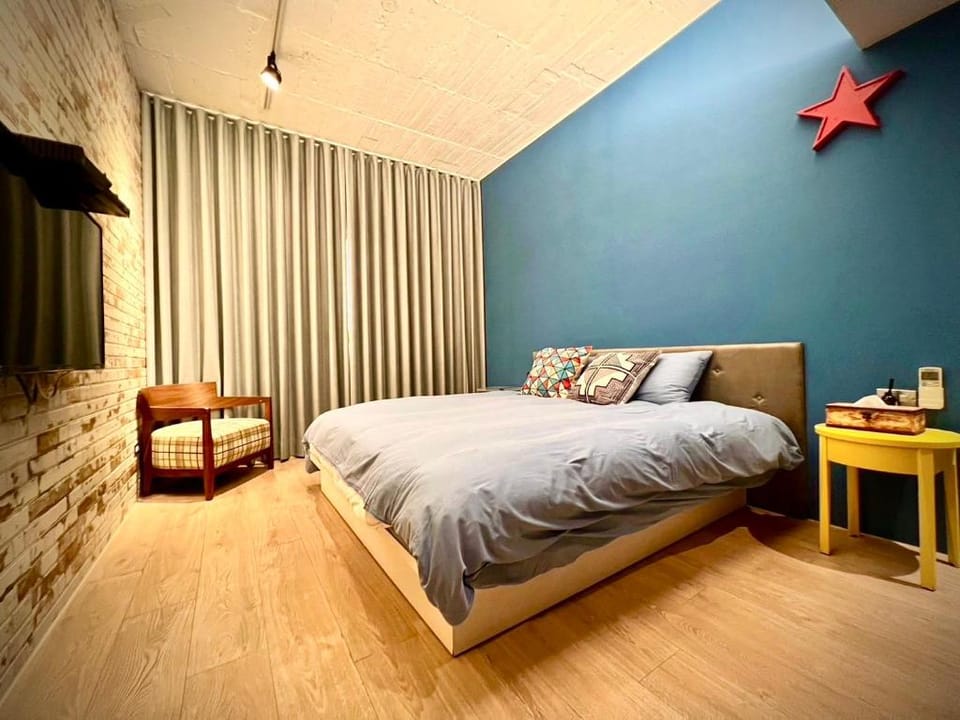 Qinghai B&B 晴海民宿 成功館 二人房Ｃ 免費停車 Apartment in Kaohsiung