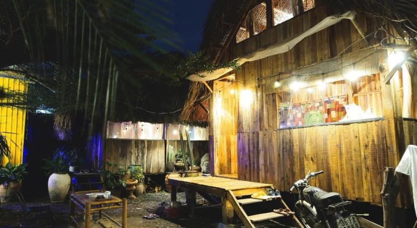 Cactos Bar & Homestay Apartment in Ho Chi Minh City