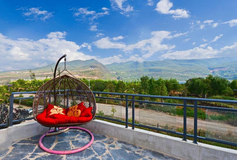 丽江文笔海湖光山色静湖小院别墅 Villa in China