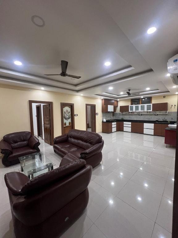Modern AC 3 bed- Shrinath Palace near Baba Mandir Vacation rental in West Bengal