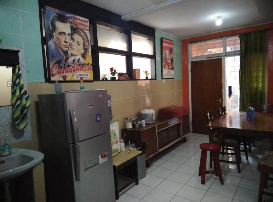 Tramp House by GroRental Villa in Bandung