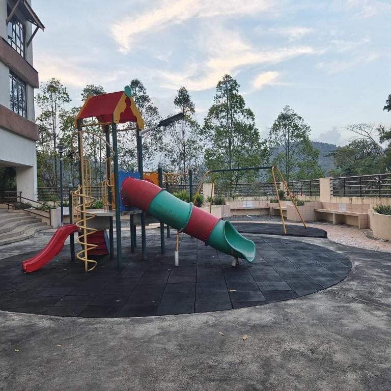 Farhah Homestay Muslim Apartment in Selangor, Malaysia