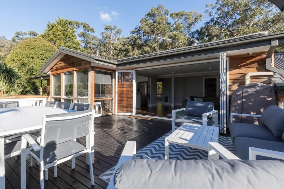QUPI House (formerly Rex's Yarra Valley House) Vacation rental in Badger Creek