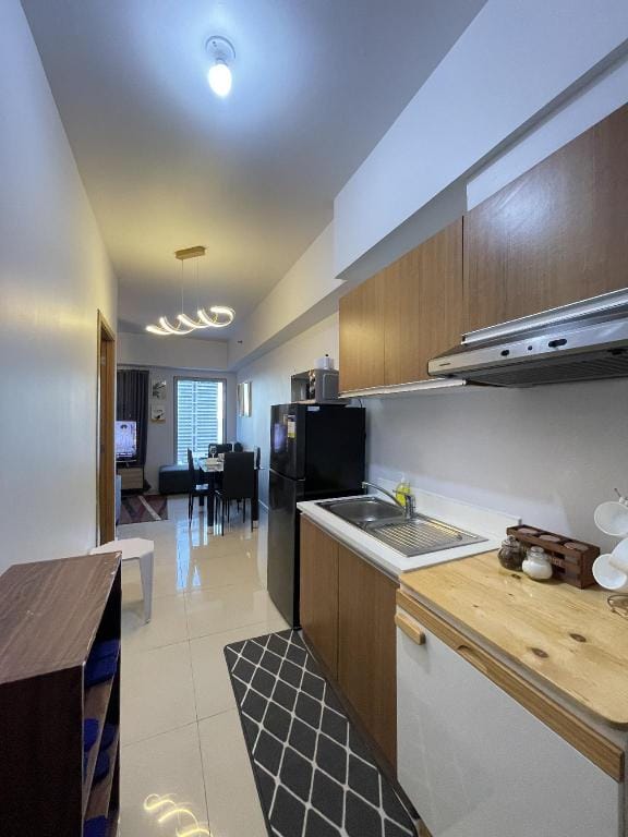One Bedroom Unit near US Embassy and SLMEC #N Apartment in Manila City