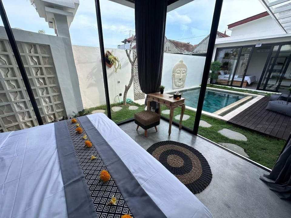 Bali Bird Villa Canggu Villa in North Kuta