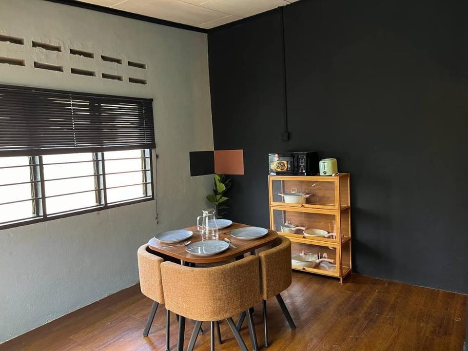 Mulan Guest House @ Cenang Beach Apartment in Kedah