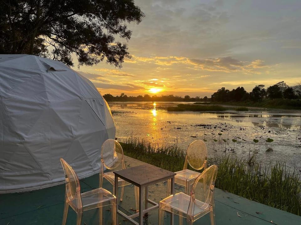 Rim Lagoon Wangnamkiew Vacation rental in Laos