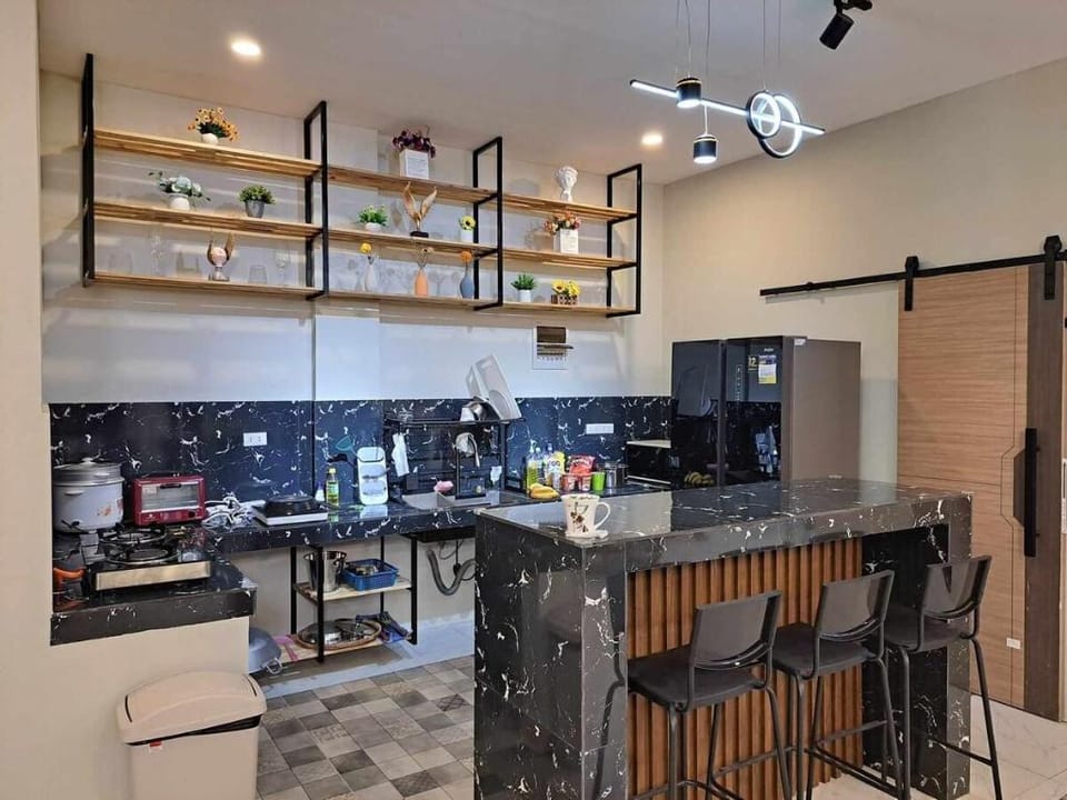 Tivoli Private Resort Villa in Calamba