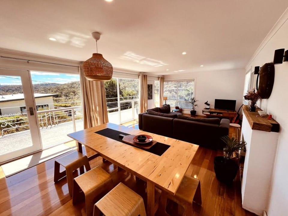 The Coles Bay Shack - Freycinet Vacation rental in Freycinet