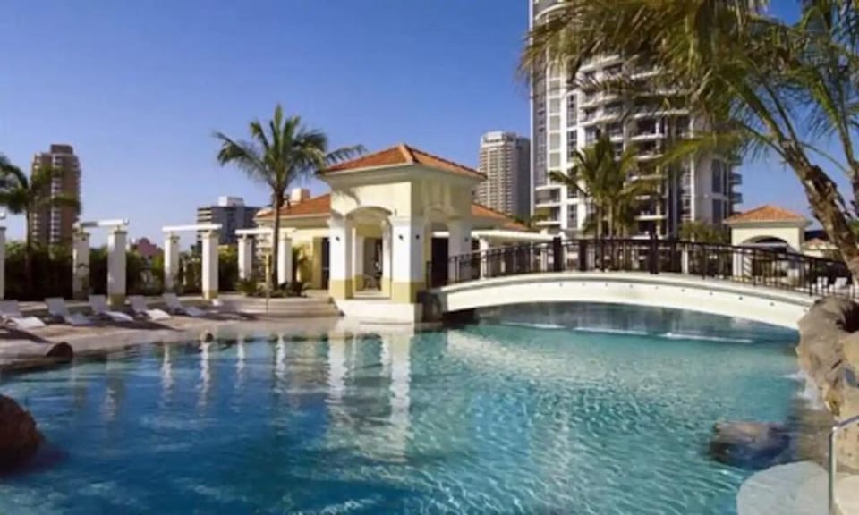 Chevron Renaissancë 2BR w/ Spectacular Views Apartment in Surfers Paradise