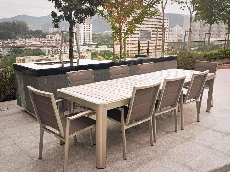 Cat Theme Seaview & Townview @ Jelutong, Penang  Apartment in George Town
