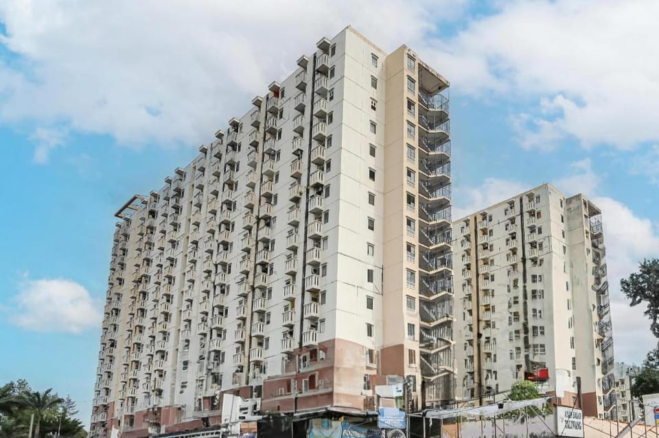OYO 93585 Apartemen Cibubur Village By Raja Property Hotel in Jakarta