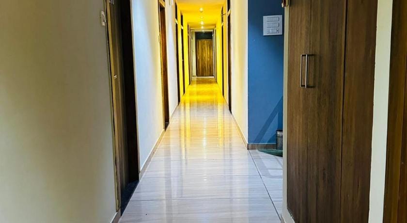 Cozy Inn T2 Mumbai Airport Hotel in Mumbai