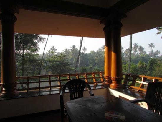Fool's Paradise Homestay Bed and Breakfast in Alappuzha