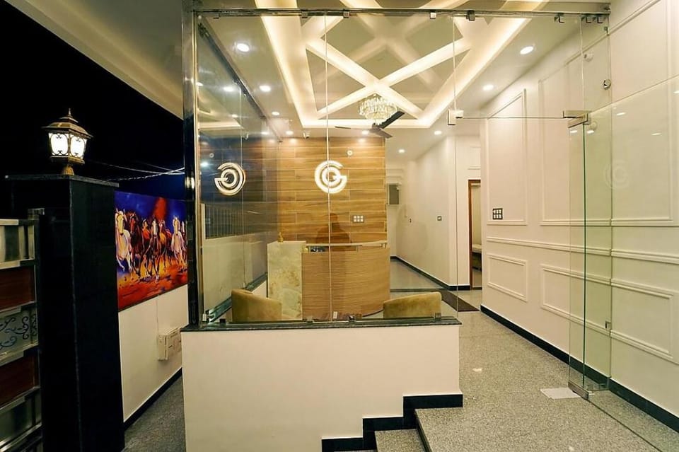 Oscar Grand Inn Hotel in Lucknow