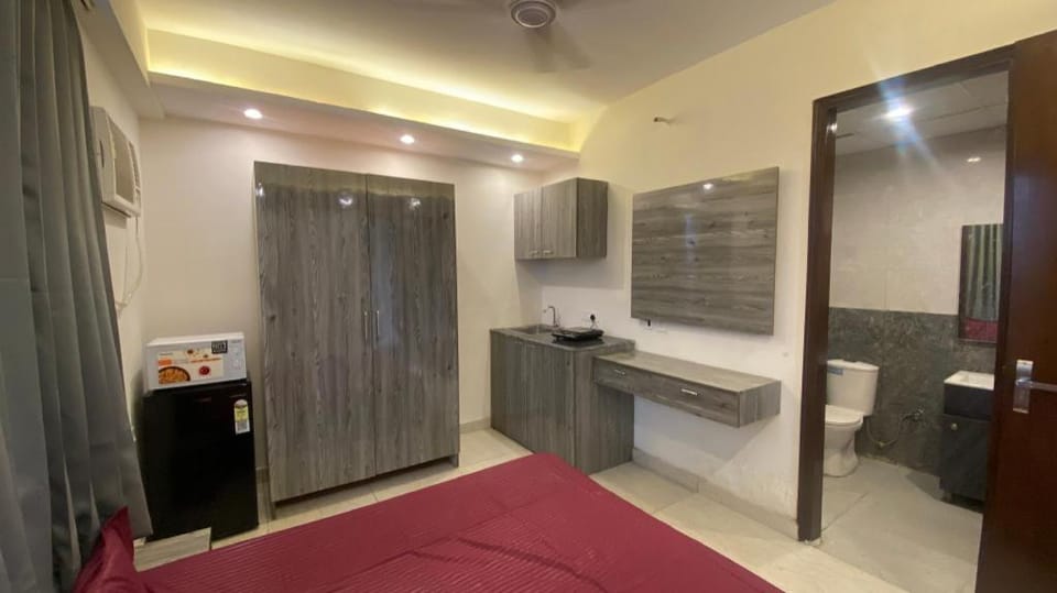 Happy Living Sector 141 Noida Apartment in Noida