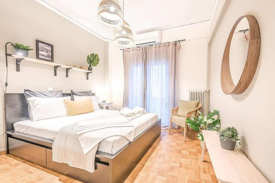 Bohemian Chic 1BR Apartment in the Heart of Athens Apartment in Athens