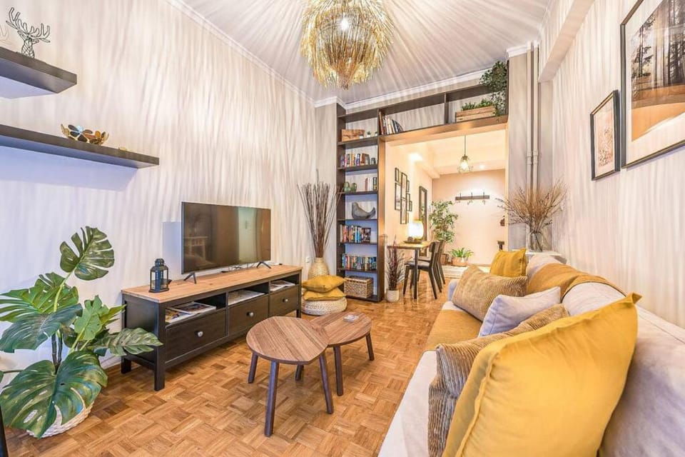 Bohemian Chic 1BR Apartment in the Heart of Athens Apartment in Athens