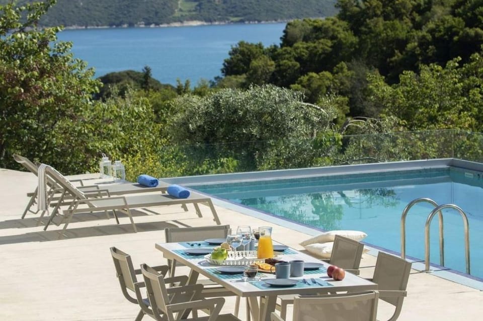 Villa Euriclea Villas Harriet, with sea view! Villa in Lefkada, Lefkada Municipality, Greece