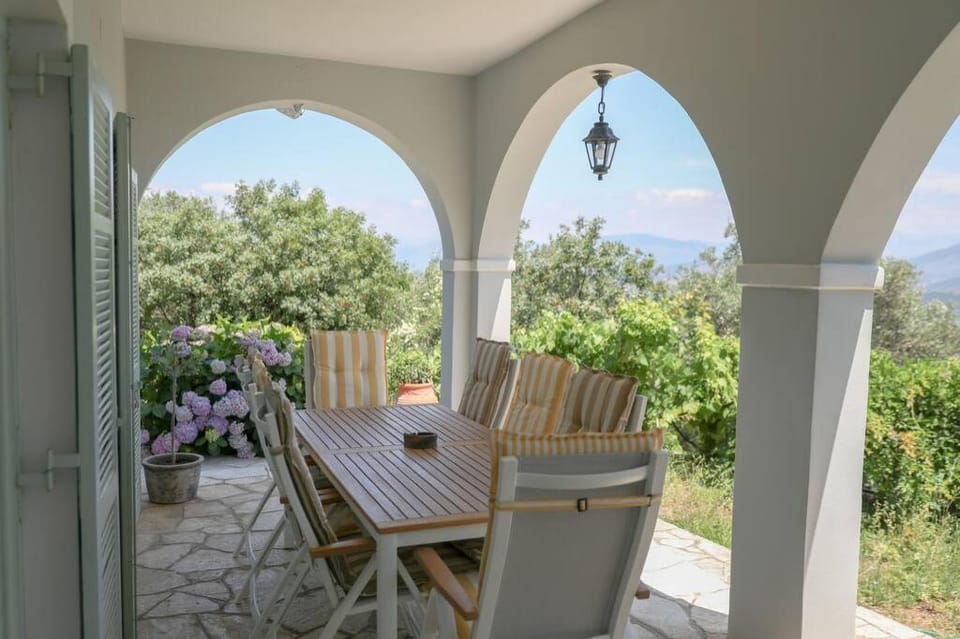 Sinies Stone Cottage - NE Corfu Vacation rental in Corfu, Greece