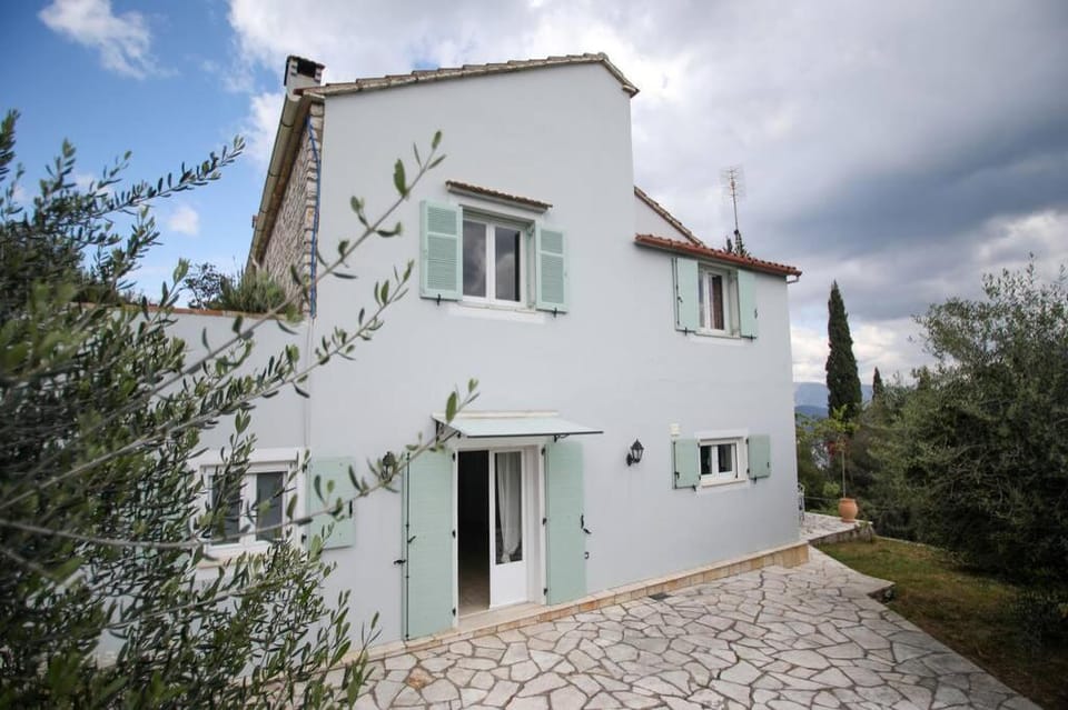 Sinies Stone Cottage - NE Corfu Vacation rental in Corfu, Greece