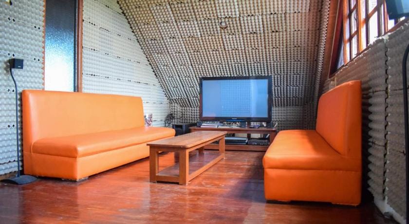Orokasa Guesthouse Bed and Breakfast in Puerto Princesa