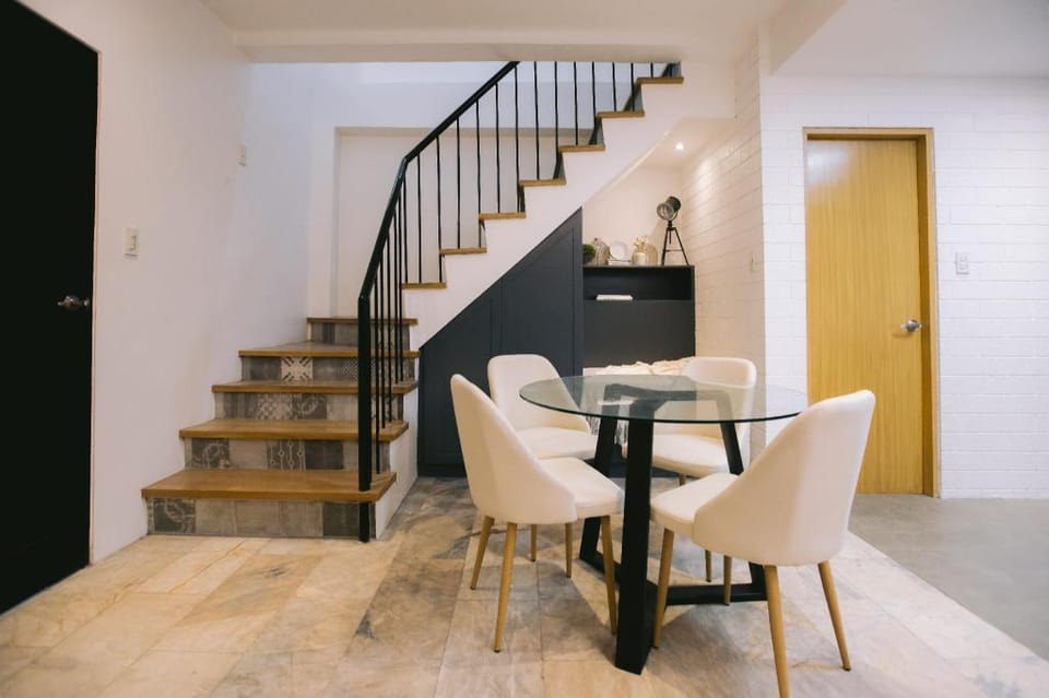 Two Bedroom Apartment Deluxe in Araneta City Cubao Apartment in Quezon City