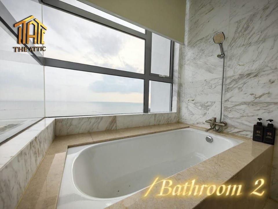[ATTIC Seaview Penthouse] Karaoke\Pool\PS5\Mahjong Apartment in Malacca
