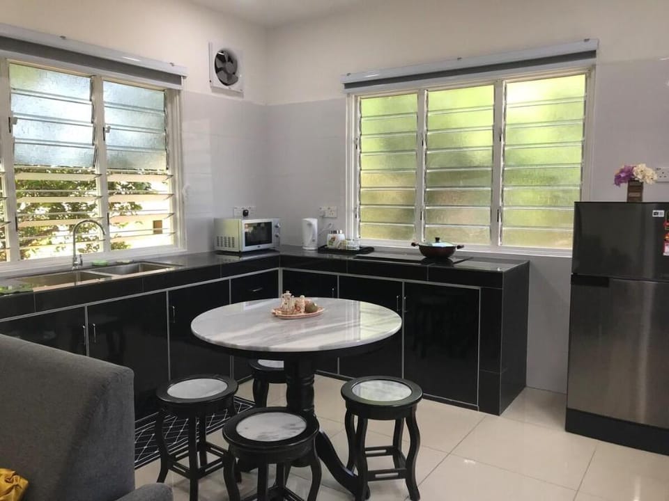 Hilltop cottage, Seremban city Vacation rental in Negeri Sembilan, Malaysia