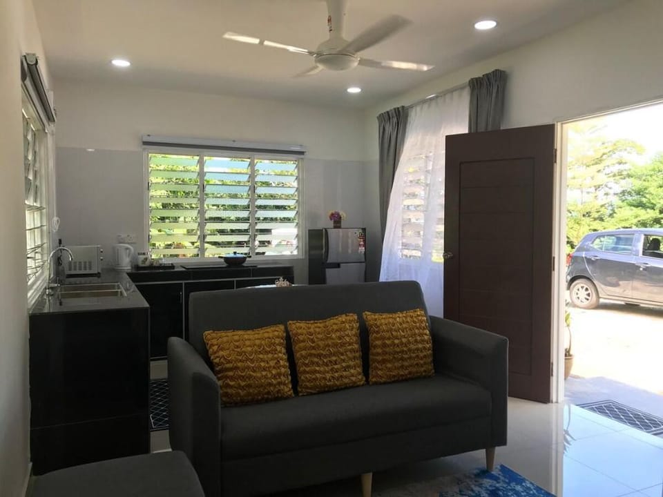 Hilltop cottage, Seremban city Vacation rental in Negeri Sembilan, Malaysia