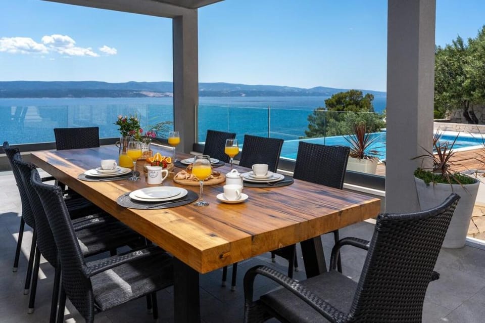 Luxury VILLA HRID heated pool and private beach Villa in Split-Dalmatia County