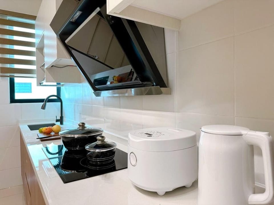 12pax-4Br3.5Ba2Lvr/BM/Juru/100"Proj/AutoCity/Ikea Vacation rental in Penang