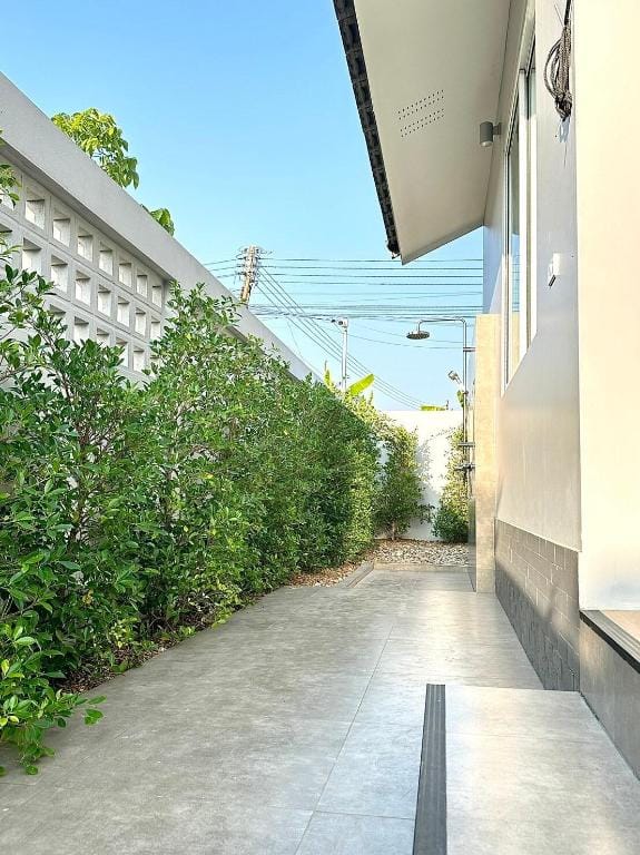 คลิกมีวิลล่า - พูลวิลล่า 3 ห้องนอนพร้อมวิวสระนํ้า Villa in Thailand