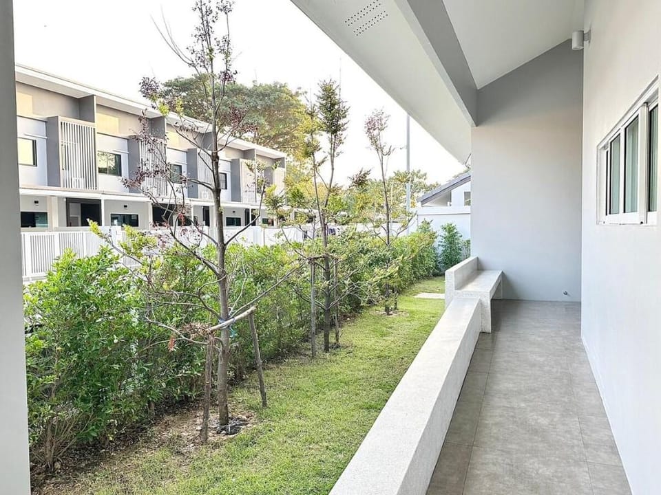 คลิกมีวิลล่า - พูลวิลล่า 3 ห้องนอนพร้อมวิวสระนํ้า Villa in Thailand
