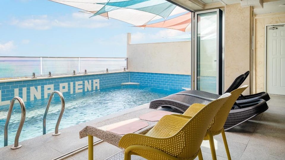 Gyeongju Luna Piena Poolvilla Bed and Breakfast in South Korea