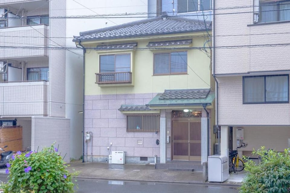Hiroshima Danbara: Hiroshima Danbara Guesthouse by. EXseed Vacation rental in Hiroshima