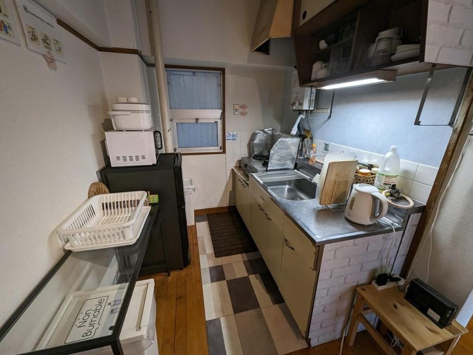 Fushimi: 3 minutes walk from Fushimi Inari Station! Accommodation with Free Wifi, up to 4 guests! Vacation rental in Kyoto