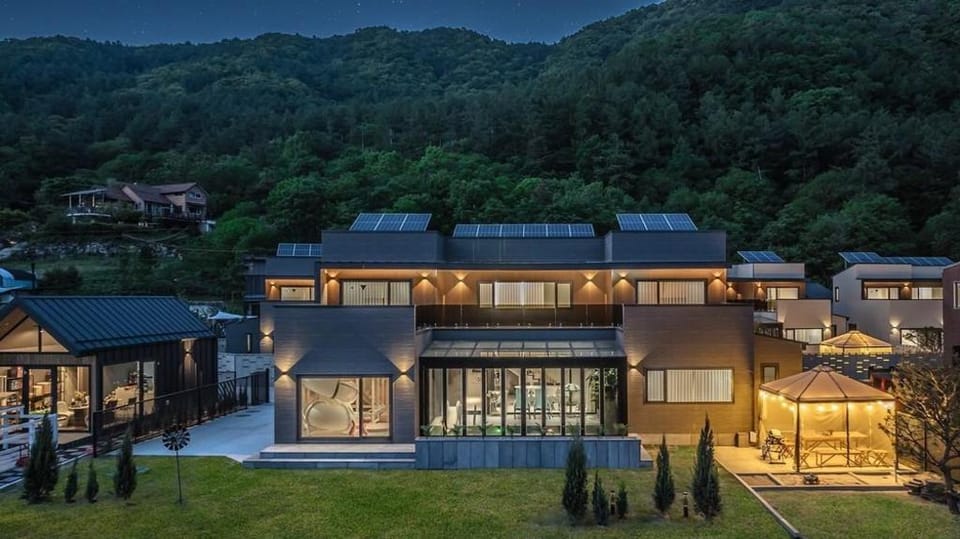 Ditto Kids Pool Villa Bed and Breakfast in Gyeonggi-do
