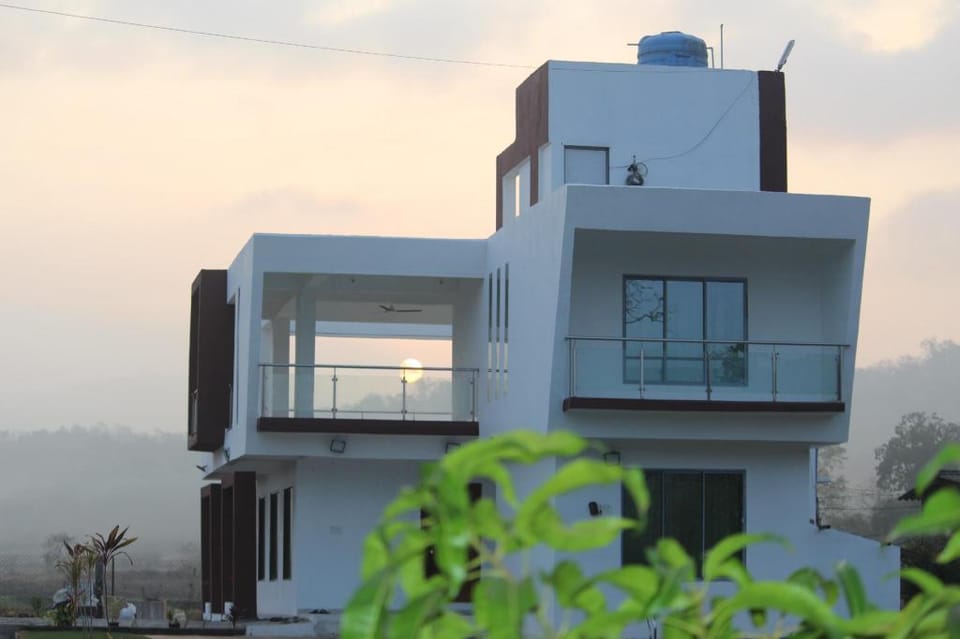 Malhar Farms Villa in Maharashtra