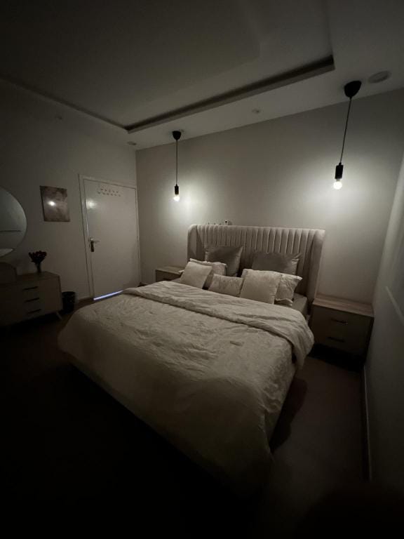 شقة فاخره في موقع مميز خلف برج رافال الصحافة Apartment in Riyadh