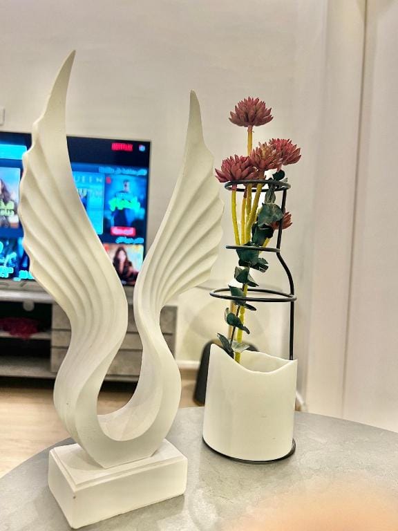 شقة فاخره في موقع مميز خلف برج رافال الصحافة Apartment in Riyadh