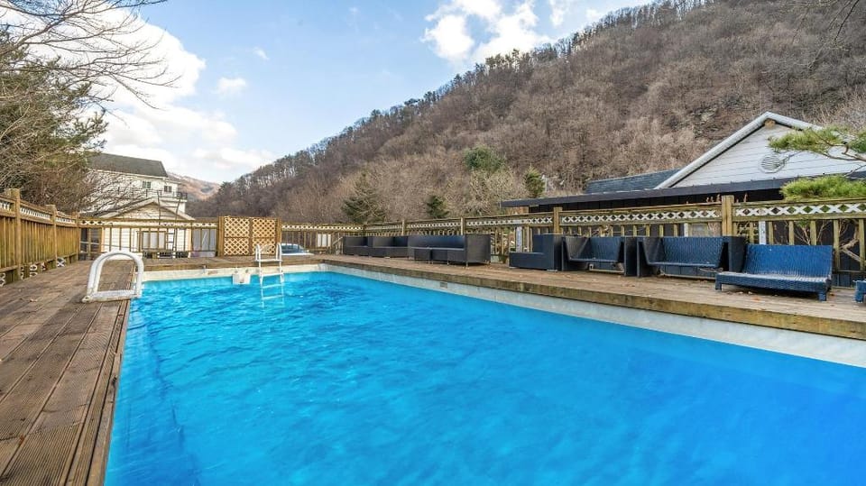 Gapyeong Paradiso Kids Poolvilla Bed and Breakfast in Gyeonggi-do