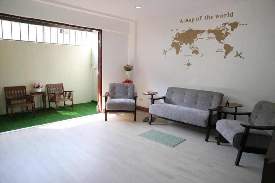 Happyhouse Laksi station (PK14) Don Mueang Airport Vacation rental in Bangkok