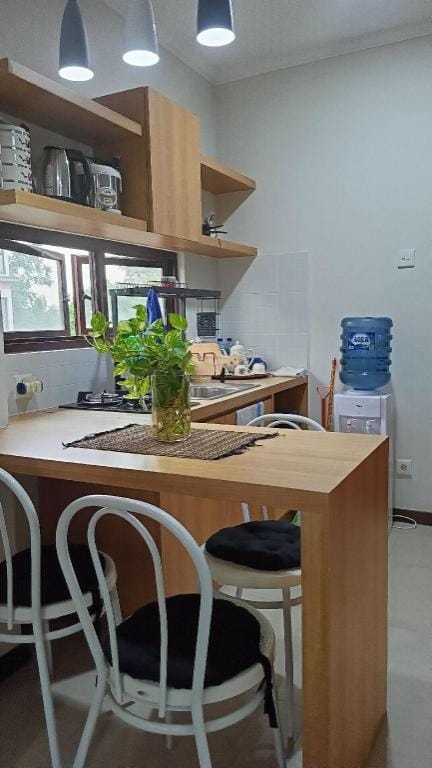 Cozy Apartment Asatti Agate Yellow - VanyaPark    Apartment in West Java