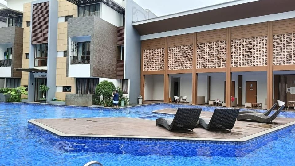 Cozy Apartment Asatti Agate Yellow - VanyaPark    Apartment in West Java