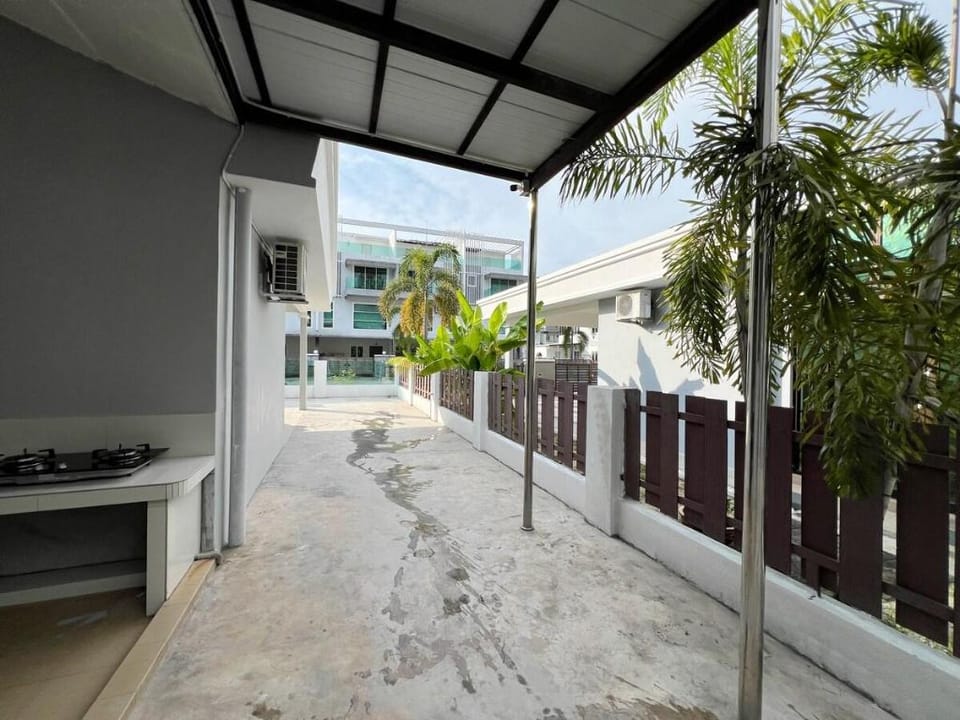 Monochrome Marina Island Pangkor Villa for 14pax Vacation rental in Perak