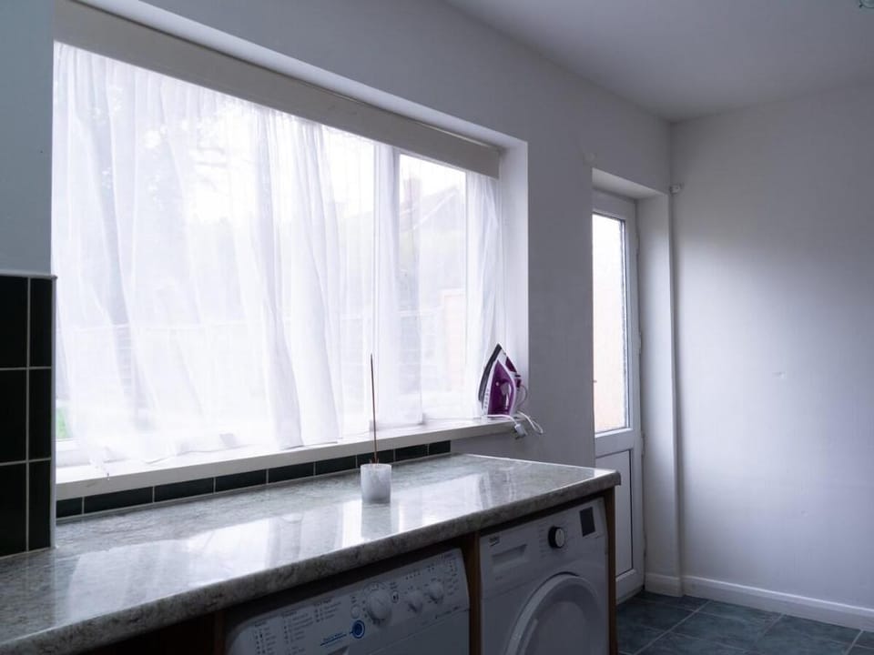 Convenient 3BR Close to QE Hospital & UOB Uni Vacation rental in Birmingham