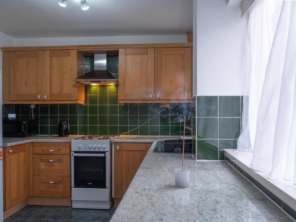 Convenient 3BR Close to QE Hospital & UOB Uni Vacation rental in Birmingham