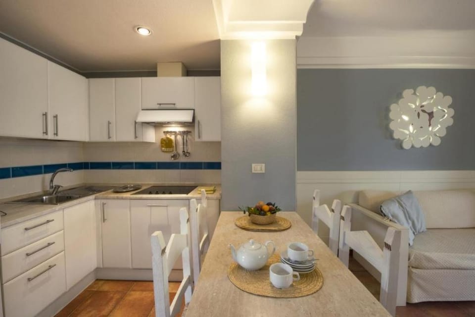 Tranquil Lantana Resort Hotel  Apartments 1 Bedroom room apartment sleeps 5 Apartment in Pula
