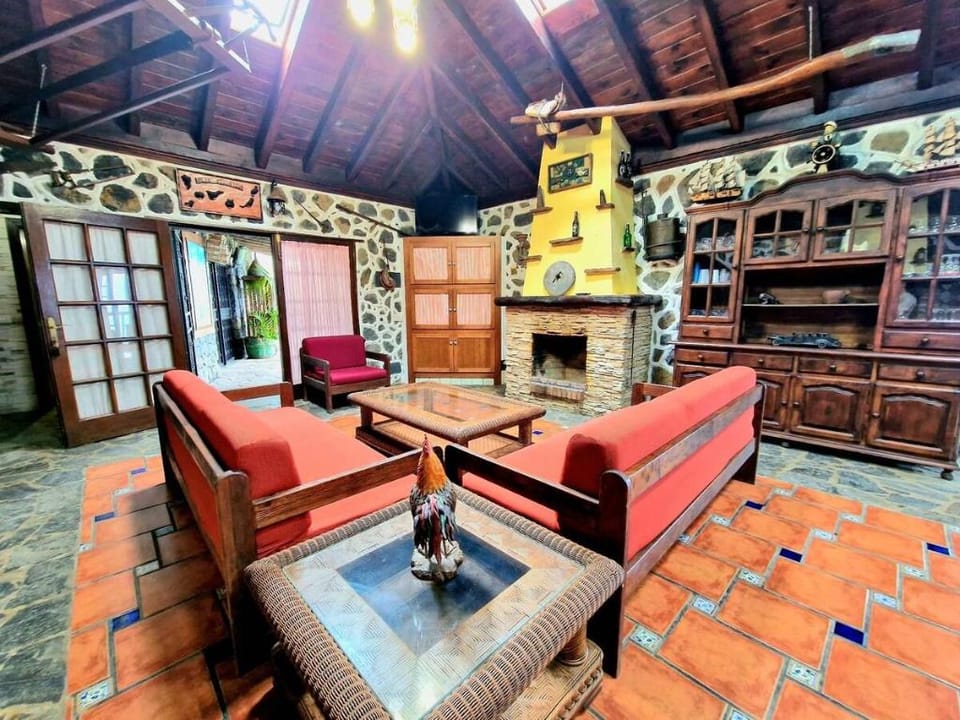 Finca Los Loros Icod de los Vinos by HRTenerifeNet Villa in Canary Islands